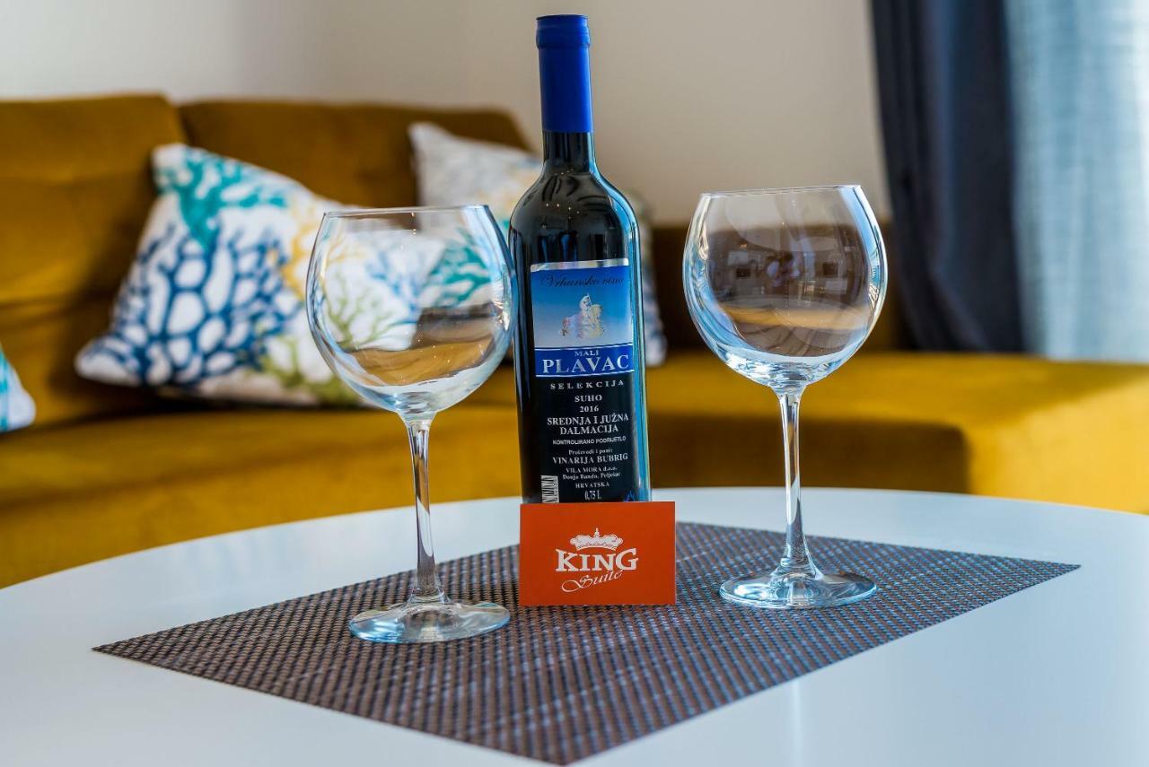 King Suite Mlini Bagian luar foto